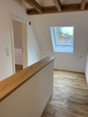 Erstbezug nach Sanierung mit Balkon: freundliche 3-Zimmer-Wohnung in Stuttgart