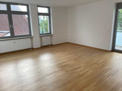 4-Zimmer Wohnung mit Balkon in zentraler Lage von Manching