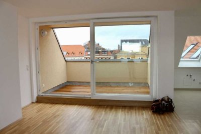 Großzügige 3-Zimmer Dachgeschosswohnung mit großer Terrasse, Fußbodenheizung, hochwertig saniert