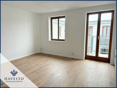 Frisch renovierte 2-Zimmer-Dachgeschosswohnung mit Balkon, EBK & modernem Bad - perfekt für Azubis