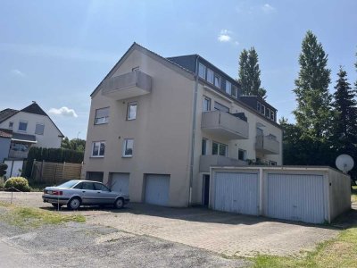 Frisch sanierte Erdgeschosswohnung / Hochpaterre in ruhiger Lage