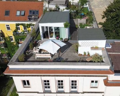 Einzigartiges Loft-Refugium im Denkmal-Ensemble: Lichtdurchflutetes Wohnen mit 140m² Sonnenterrasse