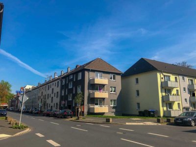 *Frisch Sanierte 2,5 Zimmer Wohnung mit Balkon!* Schneller Umzug dank Sanierung!