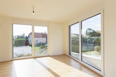 Erstbezug | Zwei Zimmer Wohnung mit Balkon &amp; Loggia mit bodentiefen Fenstern