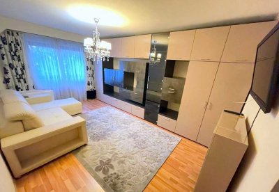 Geschmackvolle, gepflegte 2-Zimmer-Wohnung mit Balkon und Einbauküche in Pirmasens