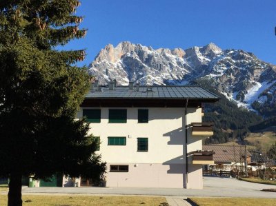 3 - Zimmer - Wohnung in gesuchter Sonnen- und Aussichtslage sowie unmittelbarer Liftnähe