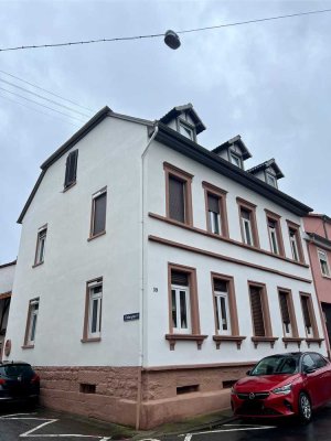 Erstbezug nach Sanierung,  Stilvolle 3-Zimmer-Wohnung mit gehobener Innenausstattung