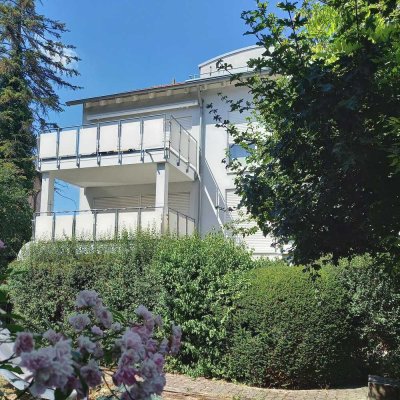 Helle 3,5 Zimmer Wohnung, zentrumsnah, nur an privat