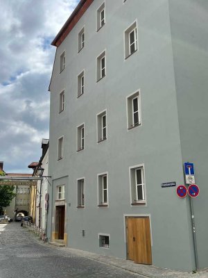 Wohnen im Top Sanierten Altbau mitten im Statdtamhof!!