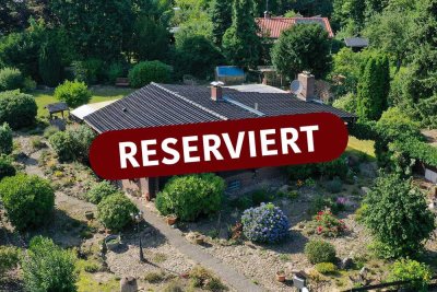 Bleckede Walmsburg: Einfamilienhaus oder Ferienhaus mit schönem großen Garten