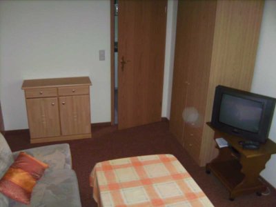1-Zimmer Appartement teilmöbliert