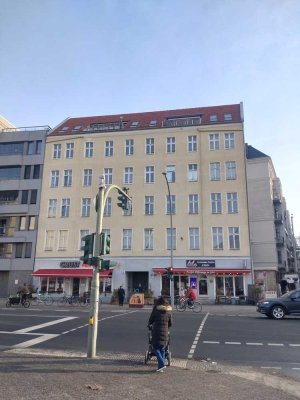 Provisionsfrei ! 1,5-Zimmer Altbau Apartment in Berlin-Mitte (Mitte) - bezugsfrei ab 01.05.2026
