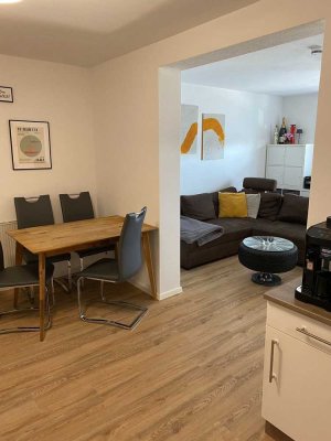 Ideal für Singles: 
Charmante 1 1/2-Zimmer-Wohnung mit Balkon 
in unmittelbarer Bahnhofsnähe in Br