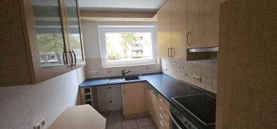 Charmante 2,5-Zimmer-Erdgeschosswohnung mit Loggia in ruhiger Lage