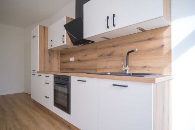 Erstbezug nach Sanierung: Lichtdurchflutete 2-Raum-Wohnung mit Südbalkon in Leipzig-Mölkau