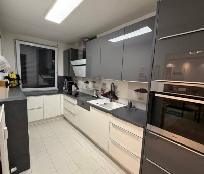 Schöne 3-Zimmer-Wohnung mit sonnigem Balkon und TG-Abstellplatz