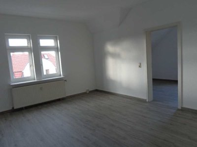 Suhl: Sonnige 2 Raum Wohnung Stadtmitte