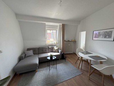 Modern renovierte 1,5-Zimmer-Wohnung in Nürnberg, 4. OG ohne Lift.