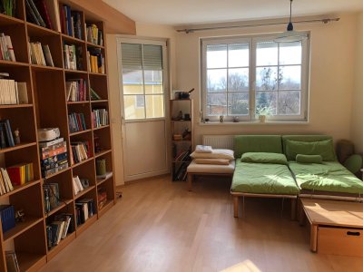 Provisionsfreie 3-Zimmer-Wohnung mit Loggia in Uni Nähe