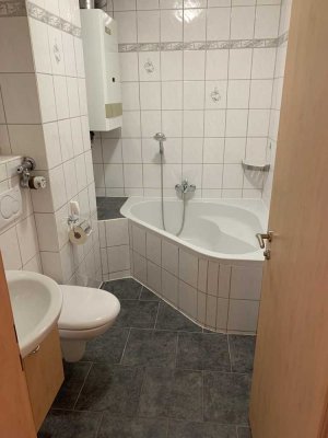 Großzügige 4,5-Zimmer Wohnung mit 2 Balkonen in Duisburg-Großenbaum