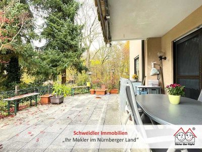 XL-Terrasse mit Waldblick: Die 3-Zimmer-Wohnung in Lauf für alle, die Ruhe UND Stadt wollen