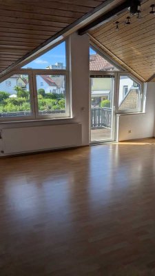 Ansprechende 1,5-Zimmer-Wohnung mit Einbauküche in Schwalbach am Taunus