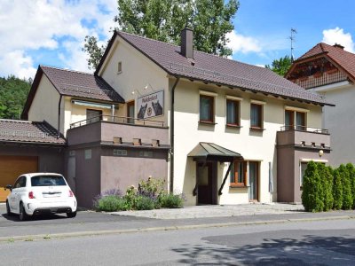 Bezugsfertiges Wohnhaus mit Ferienwohnung und Appartements