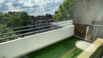 Helle 3-Zimmer-Wohnung mit Balkon in Krefeld-Oppum