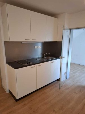 ***3 Zi, K,D,B,  renoviert, 2-WG, inkl. Strom und Internet**nur RWTH und TH Studenten**