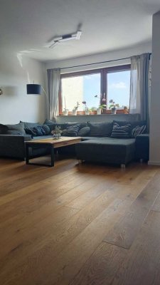 Moderne 3-Zimmer-Wohnung mit  Panorama-Blick über Steinheim
