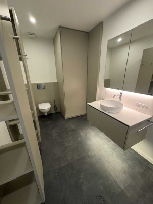 Elegante 4-Zimmer Wohnung im 1. OG in Ulm-Mitte komplett neu renoviert