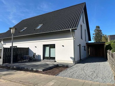 Exklusive Neubau-Doppelhaushälfte mit moderner Wärmepumpe in ruhiger und begehrter Lage von Preetz