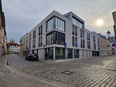 außergewöhnlicher Maisonette-Wohnung mit Terrasse und Garagenstellplatz 3-Raumwohnung WE 06