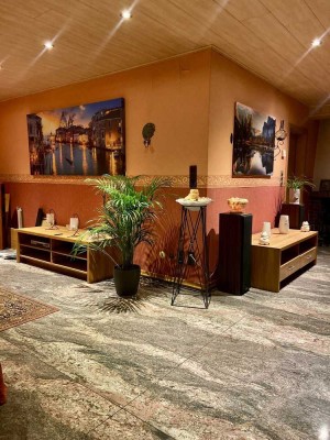 Attraktive Immobilie in Damendorf: Drei Wohneinheiten plus Gewerbefläche warten auf Sie!