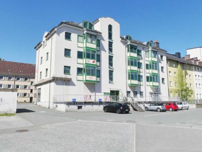 Wohn- und Geschäftshaus in etablierter Geschäftslage von Hof - Attraktive Renditeimmobilie