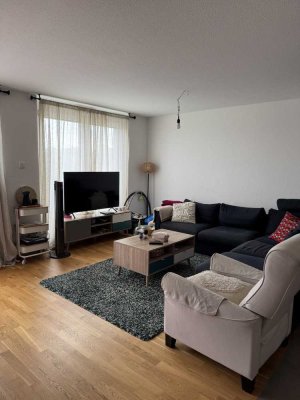 Neuwertige 3‑Zimmer Wohnung im 4. OG mit Balkon in Stuttgart-Freiberg