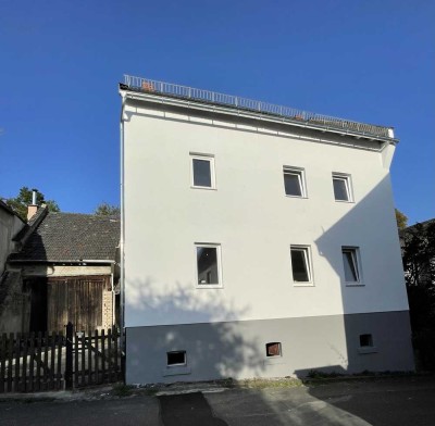 Charmantes Einfamilienhaus mit Garten und Scheune in Bonbaden Braunfels- sofort bezugsbereit