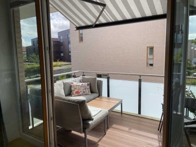 Stilvolle, geräumige und neuwertige 3-Zimmer-Wohnung mit Balkon und EBK in Kiel
