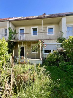 VORANKÜNDIGUNG ! SANIERUNGSOBJEKT REIHENMITTELHAUS MIT GROßEM GARTEN UND GARAGE - KELLER