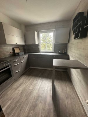 ***2 Monate mietfrei*** 4 Raum Wohnung mit Einbauküche und 2 Bädern