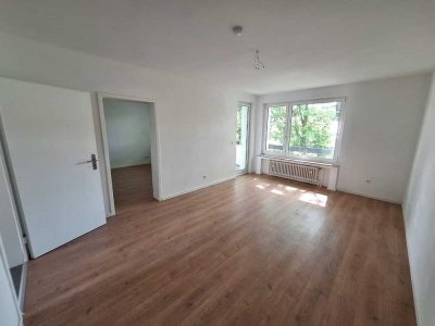 2 Zimmer Wohnung mit Balkon ab sofort