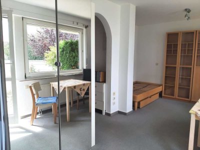 Ruhige 1-Zimmer-Gartenwohnung, TG, teilmöbl., zentral, frei