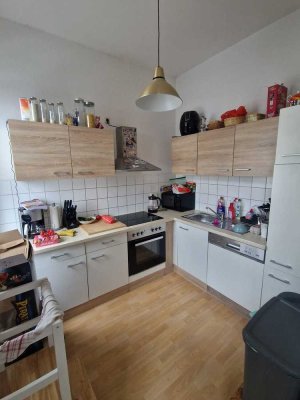 ruhige 3 Raum Wohnung Nähe Stadtpark Balkon und Einbauküche