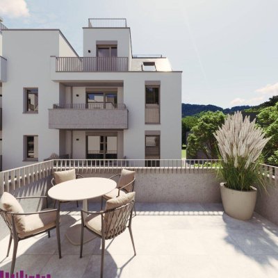 Abkühlen im hauseigenen Pool .... Ihre Traumwohnung mit Terrasse oder Garten und Fernblick Nähe Maurer Wald PROVISIONSFREI !!