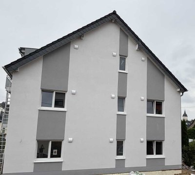 Erstbezug zum 1.November - Moderne 3-Zimmer Wohnungen in Energieeffizienten KFW 55 Haus