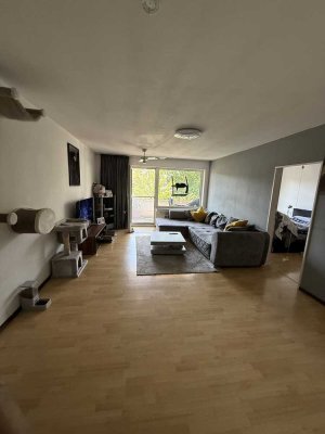 Zentrale 3-Zimmer-Wohnung in Köln-Nippes mit großem Balkon & Blick ins Grüne