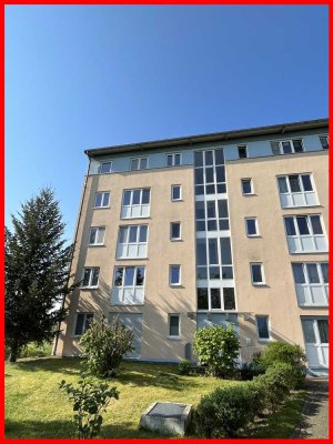 POTSDAM: Schöne 2-Raum-Wohnung, Balkon, Tageslicht-Bad und TG!
