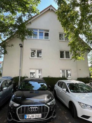 Helle, großzügige 4-Zimmer-Wohnung mit Balkon und EBK, Nähe Hochwaldklinik in Bad Nauheim