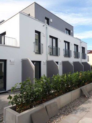 Schickes kl. Appartement, All-In-Miete, vollmöbl., 10Min zu TH, ab 1. August