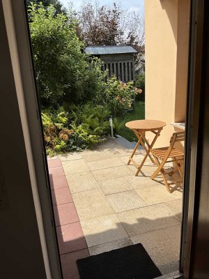 Geschmackvolle 1-Zimmer-Wohnung mit Terasse und Einbauküche in Kolbermoor